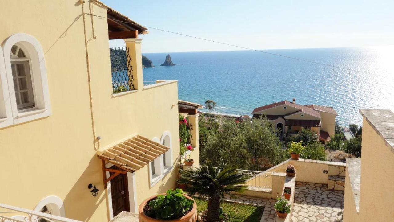 Natalia Apartment B With Panoramic Sea Views Of Agios Gordios Bay エクステリア 写真