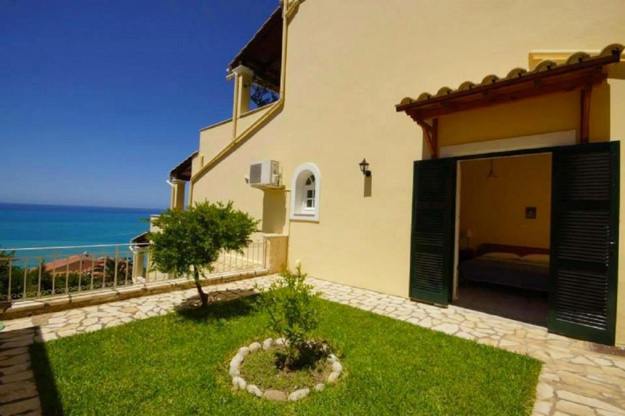 Natalia Apartment B With Panoramic Sea Views Of Agios Gordios Bay エクステリア 写真