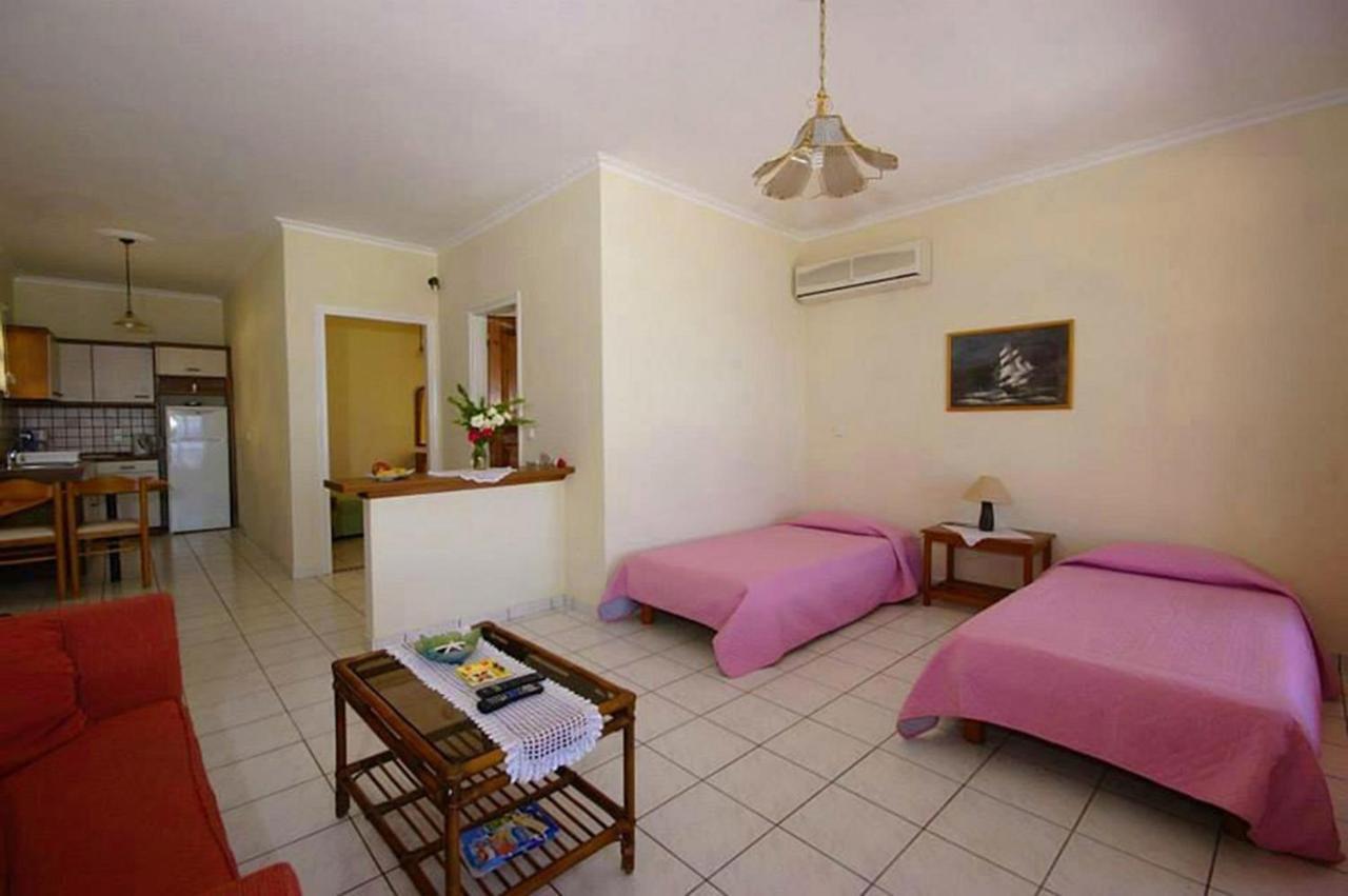 Natalia Apartment B With Panoramic Sea Views Of Agios Gordios Bay エクステリア 写真
